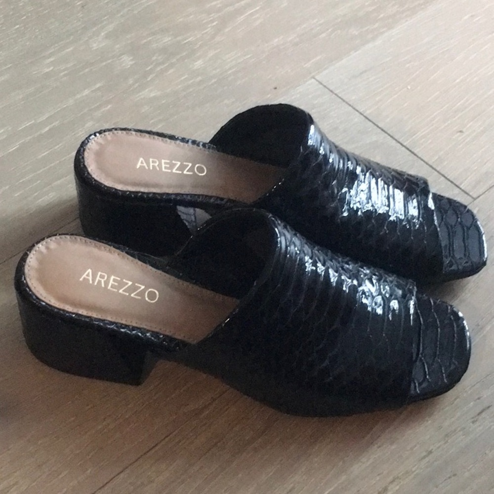 Black Arezzo Sandals